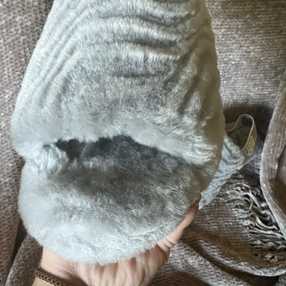UGG Fluff Yeah Grey Fuzzy Sandals - Picture 4 of 5